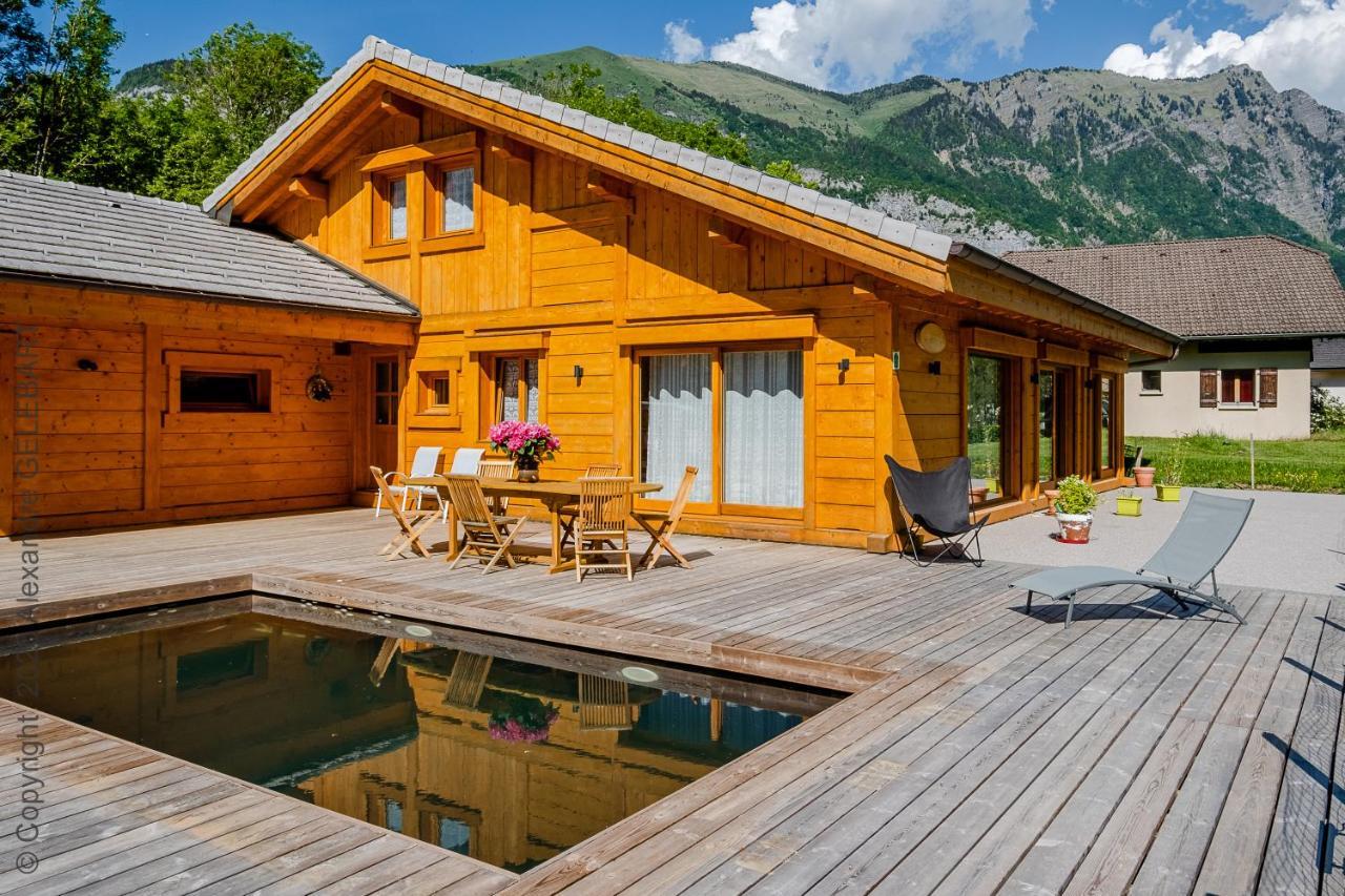 Chalet Aux 3 Biches Mieussy Bagian luar foto