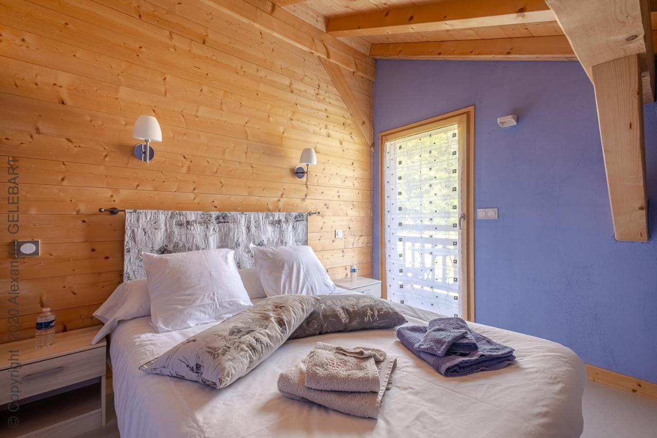 Chalet Aux 3 Biches Mieussy Bagian luar foto