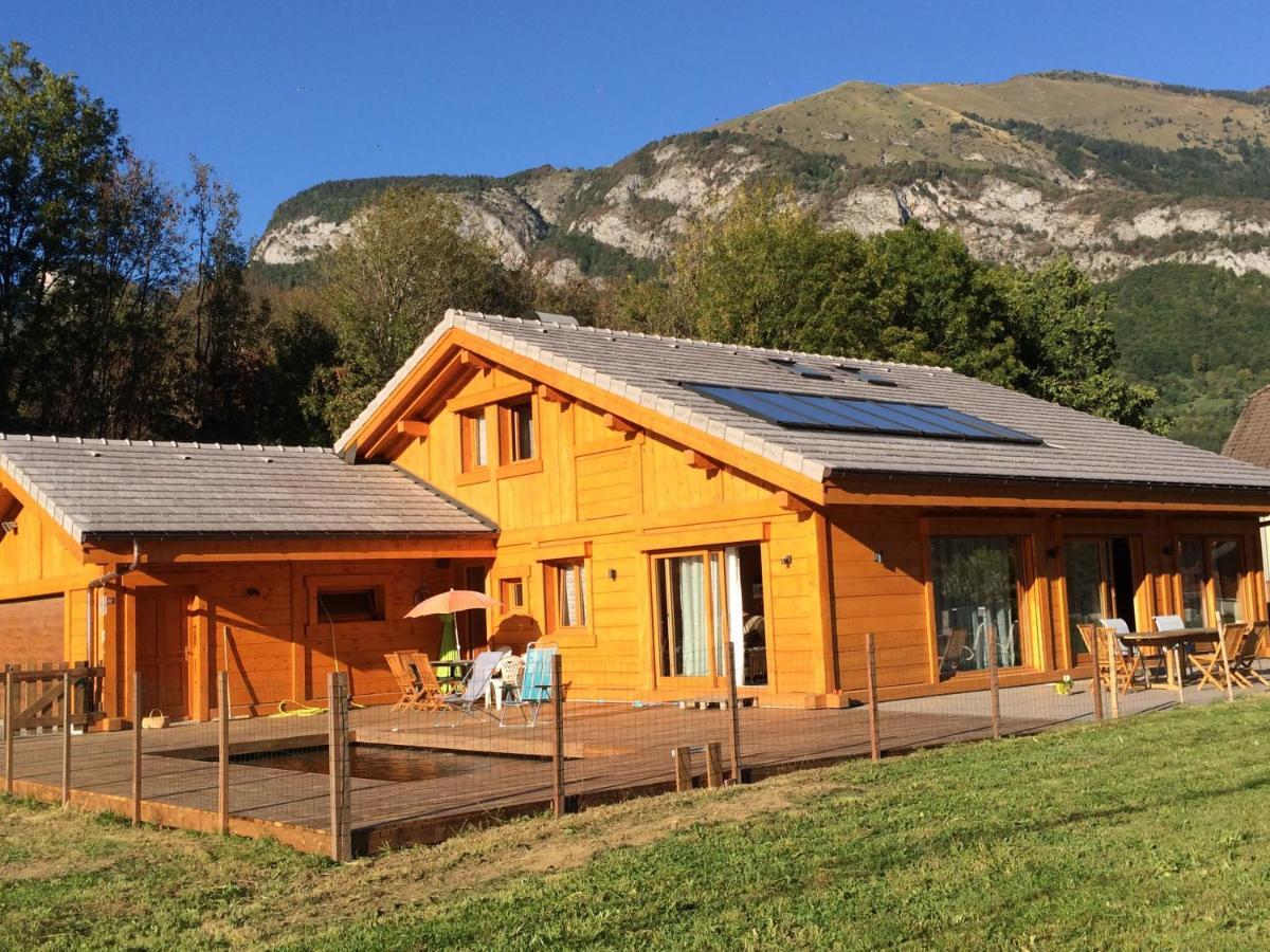 Chalet Aux 3 Biches Mieussy Bagian luar foto