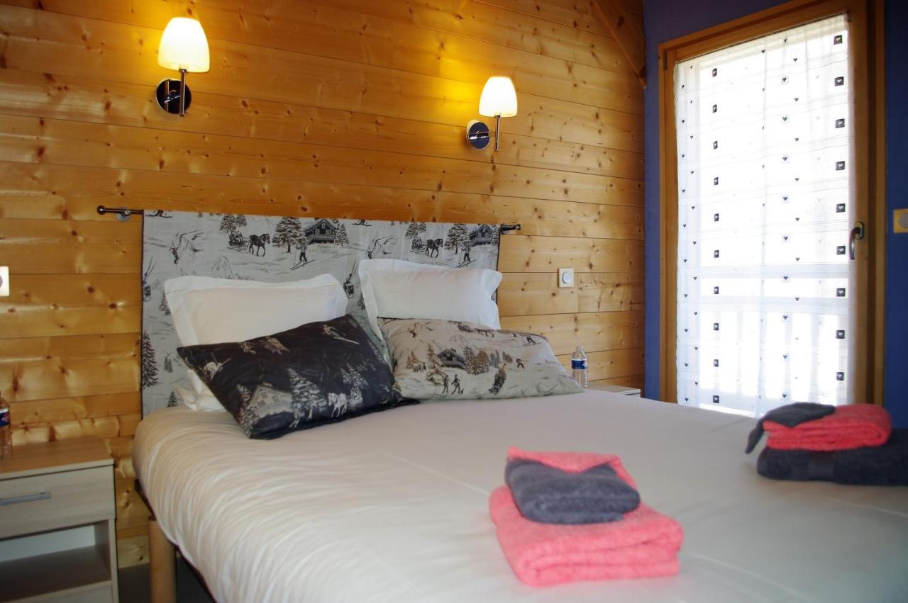 Chalet Aux 3 Biches Mieussy Bagian luar foto