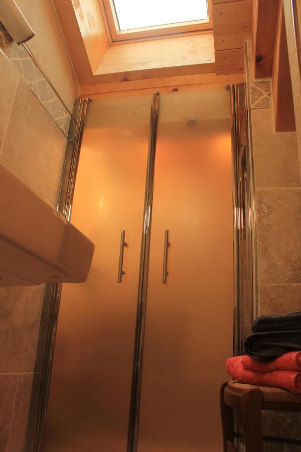 Chalet Aux 3 Biches Mieussy Bagian luar foto