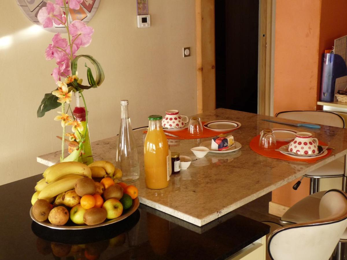 Chalet Aux 3 Biches Mieussy Bagian luar foto