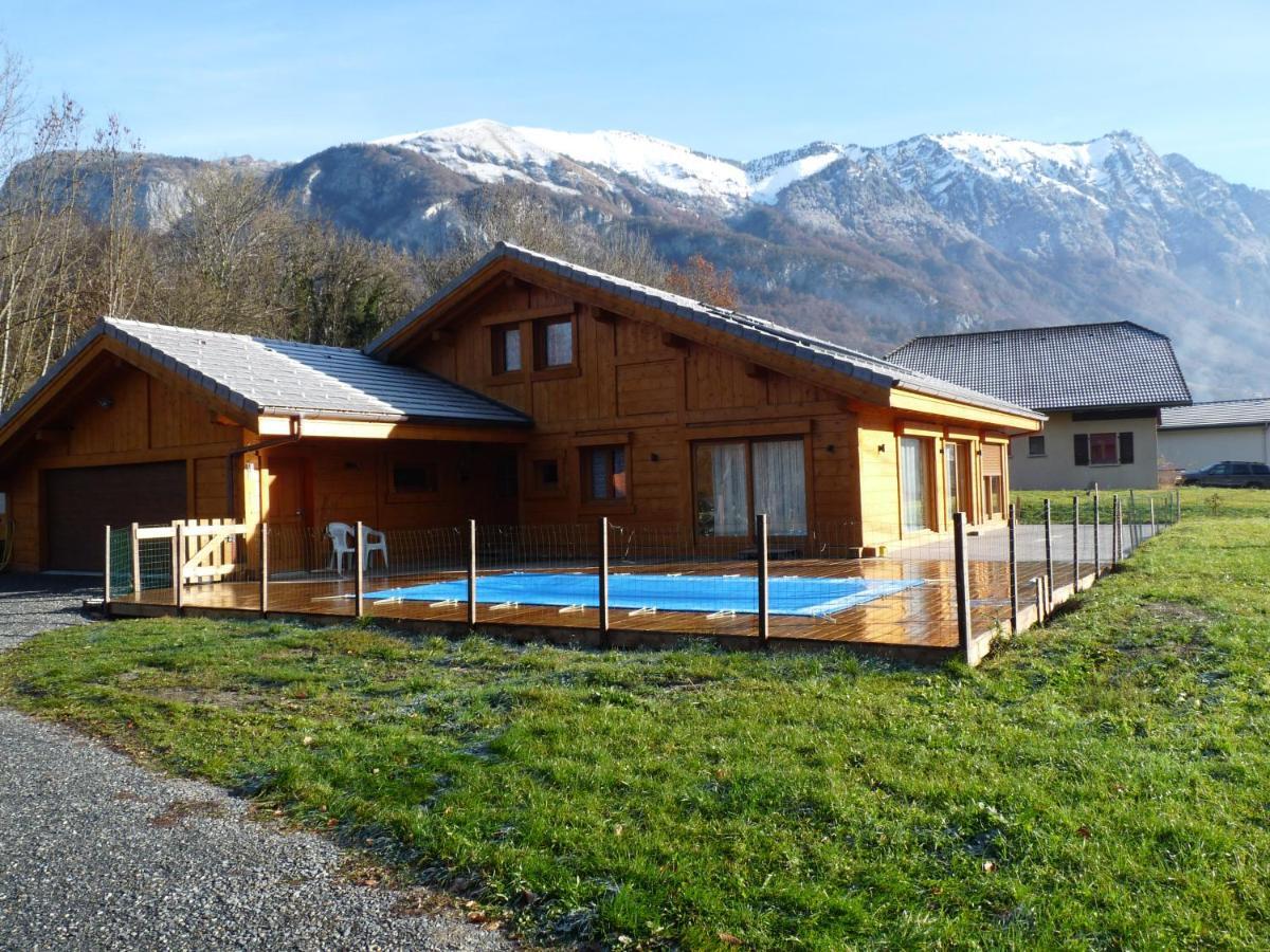 Chalet Aux 3 Biches Mieussy Bagian luar foto
