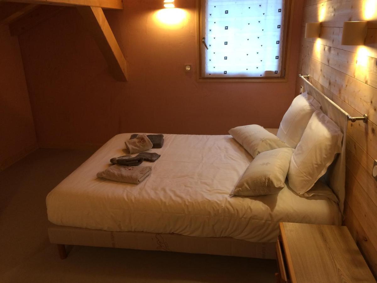 Chalet Aux 3 Biches Mieussy Bagian luar foto